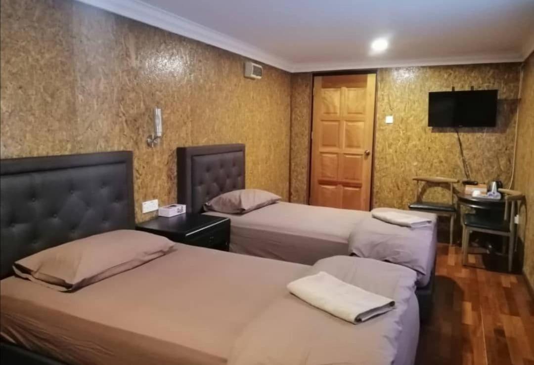 Homestay Umbai Kelana Merlimau Exterior photo