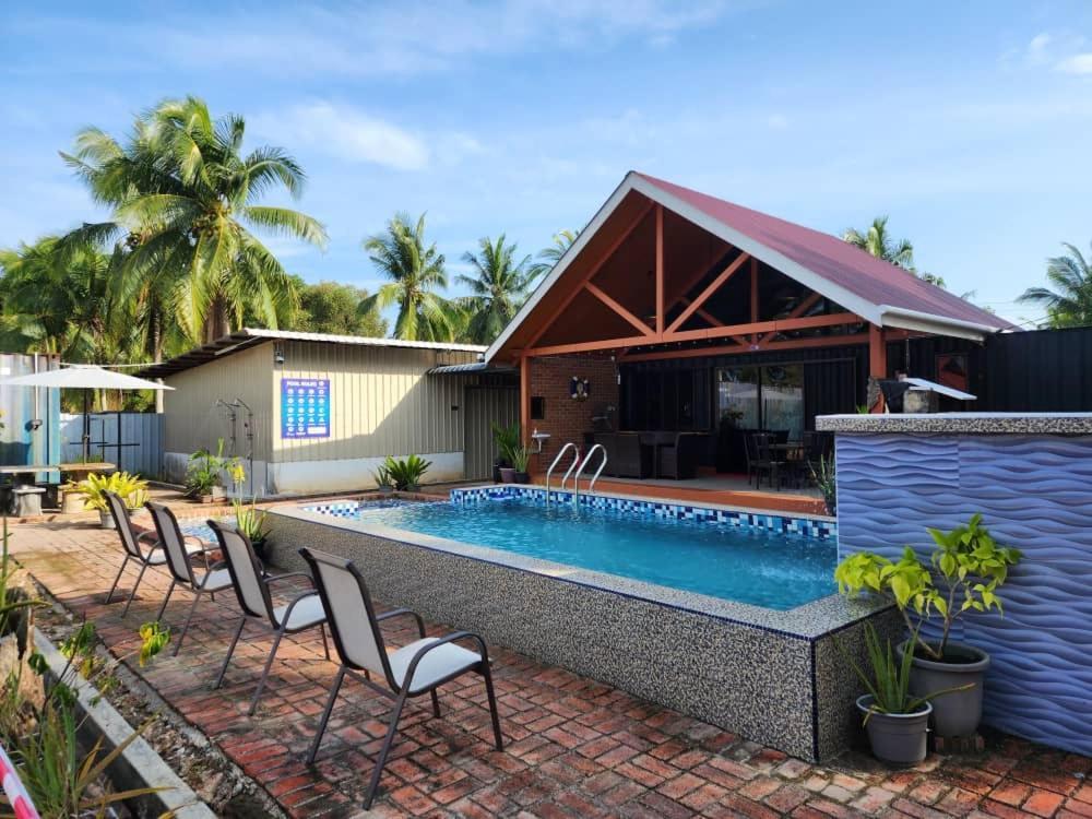 Homestay Umbai Kelana Merlimau Exterior photo