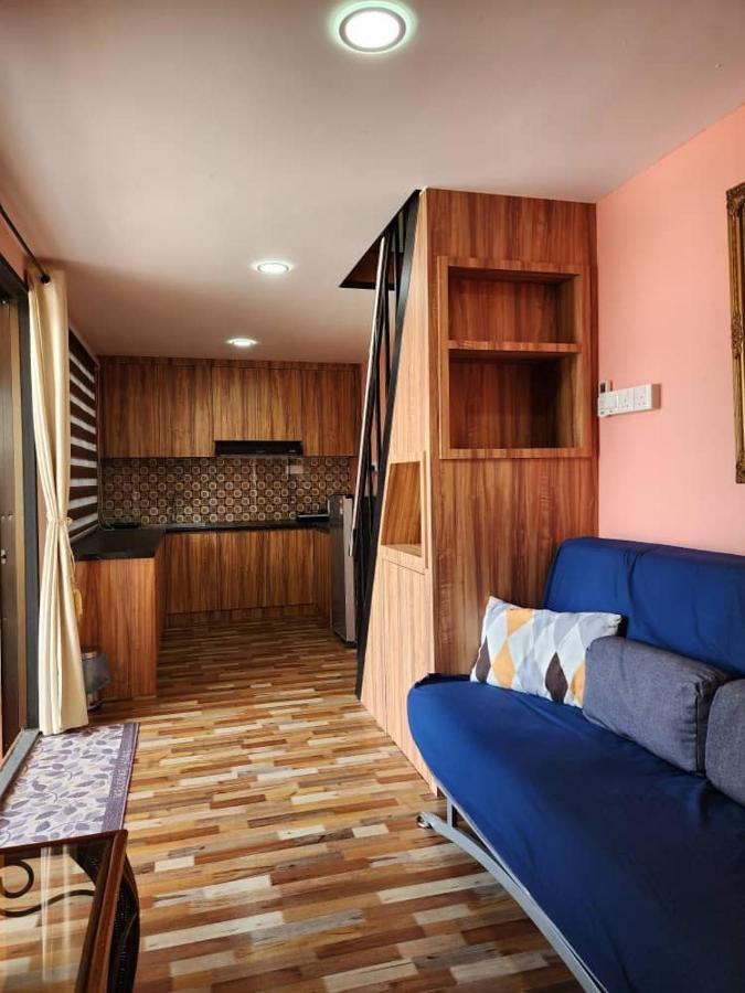 Homestay Umbai Kelana Merlimau Exterior photo